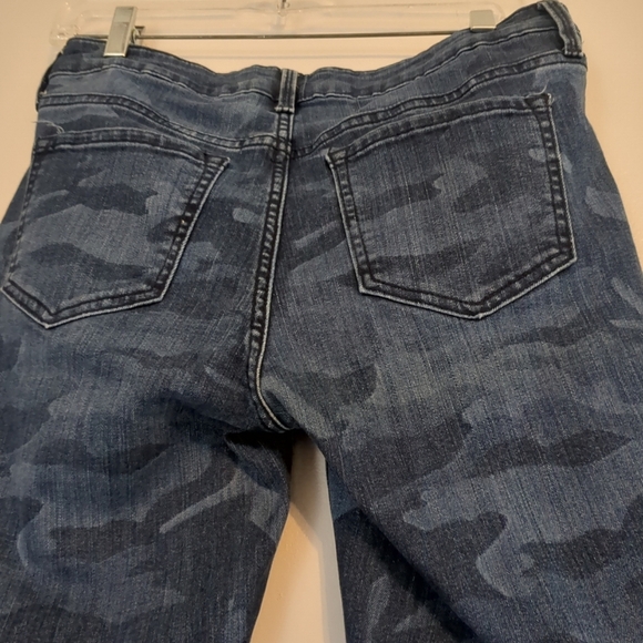 Old Navy Jeans Women's Size 10 The Rockstar. Blue Camo Skinny - Picture 3 of 9